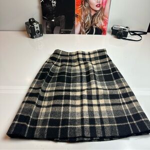 Eddie Bauer Black and Cream Plaid A-Line Skirt